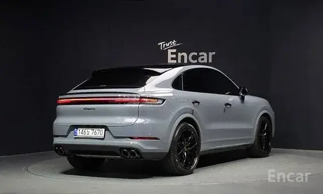 PORSCHE CAYENNE 2023