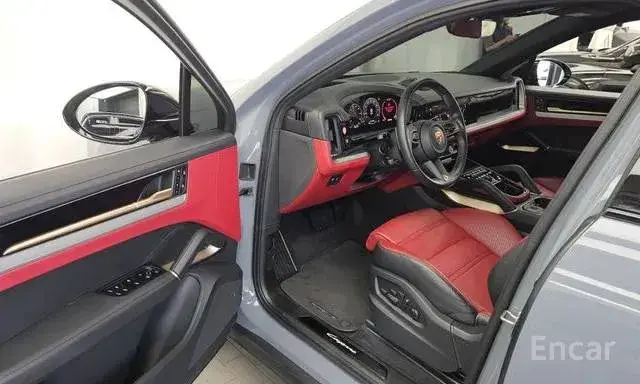 PORSCHE CAYENNE 2023