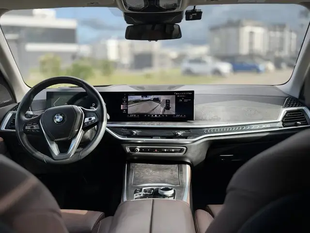 BMW X5 LUXURY 2023