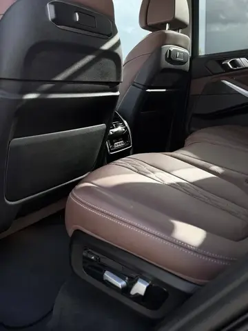 BMW X5 LUXURY 2023
