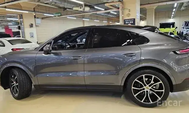 PORSCHE CAYENNE 2023