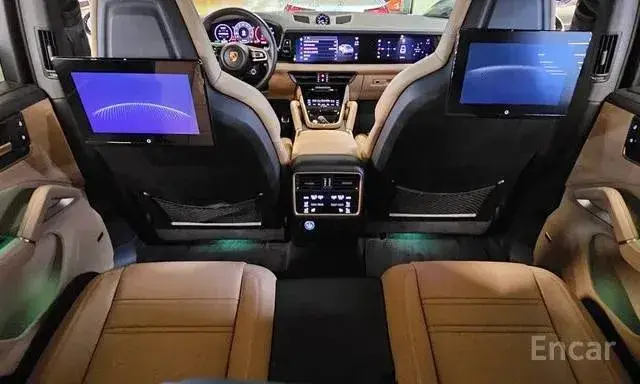 PORSCHE CAYENNE 2023