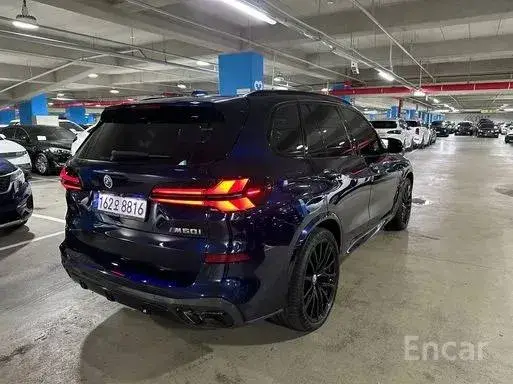 BMW X5 M60I 1ST GEN 2023