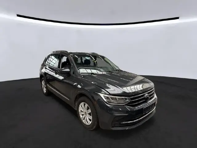 VOLKSWAGEN TIGUAN LIFE 2022