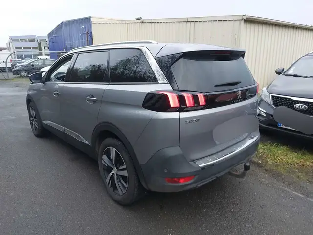 PEUGEOT PEUGEOT 2018