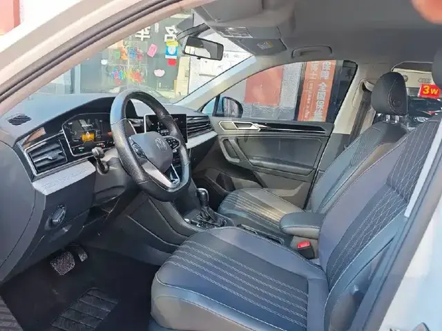 VOLKSWAGEN TIGUAN L 2022