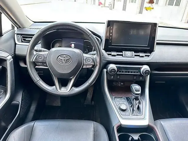 TOYOTA RAV4 2020