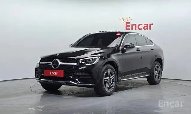 MERCEDES-BENZ GLC 300E COUPE 2021