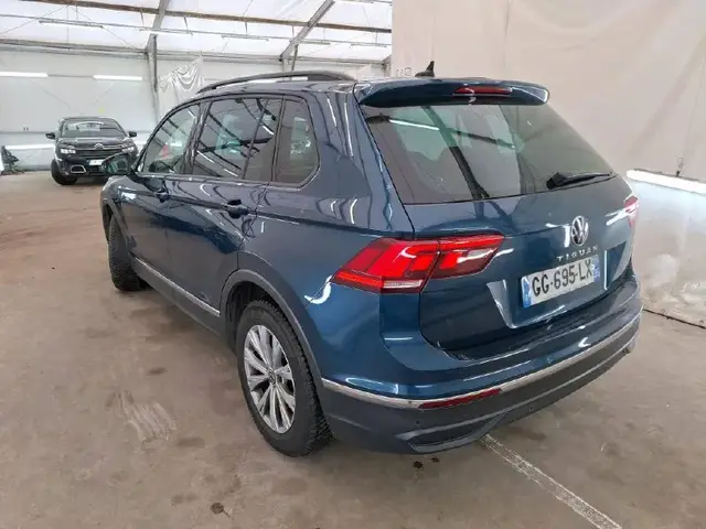 VOLKSWAGEN TIGUAN LIFE 2021
