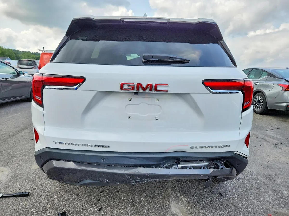 GMC TERRAIN ELEVATION 2026