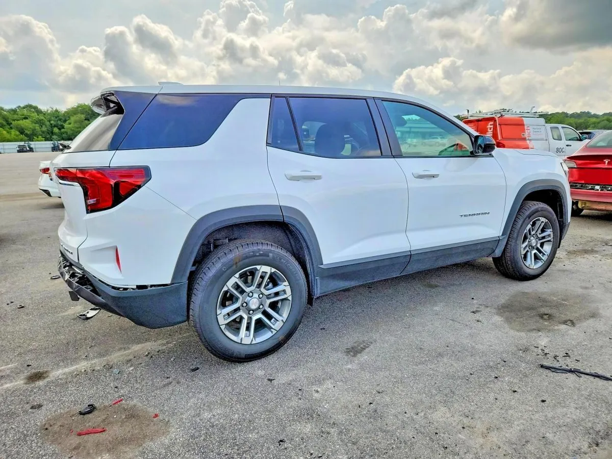 GMC TERRAIN ELEVATION 2026