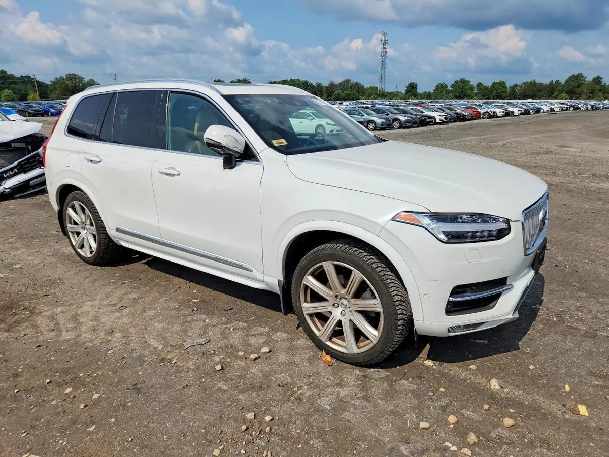 VOLVO XC90 T6 2018