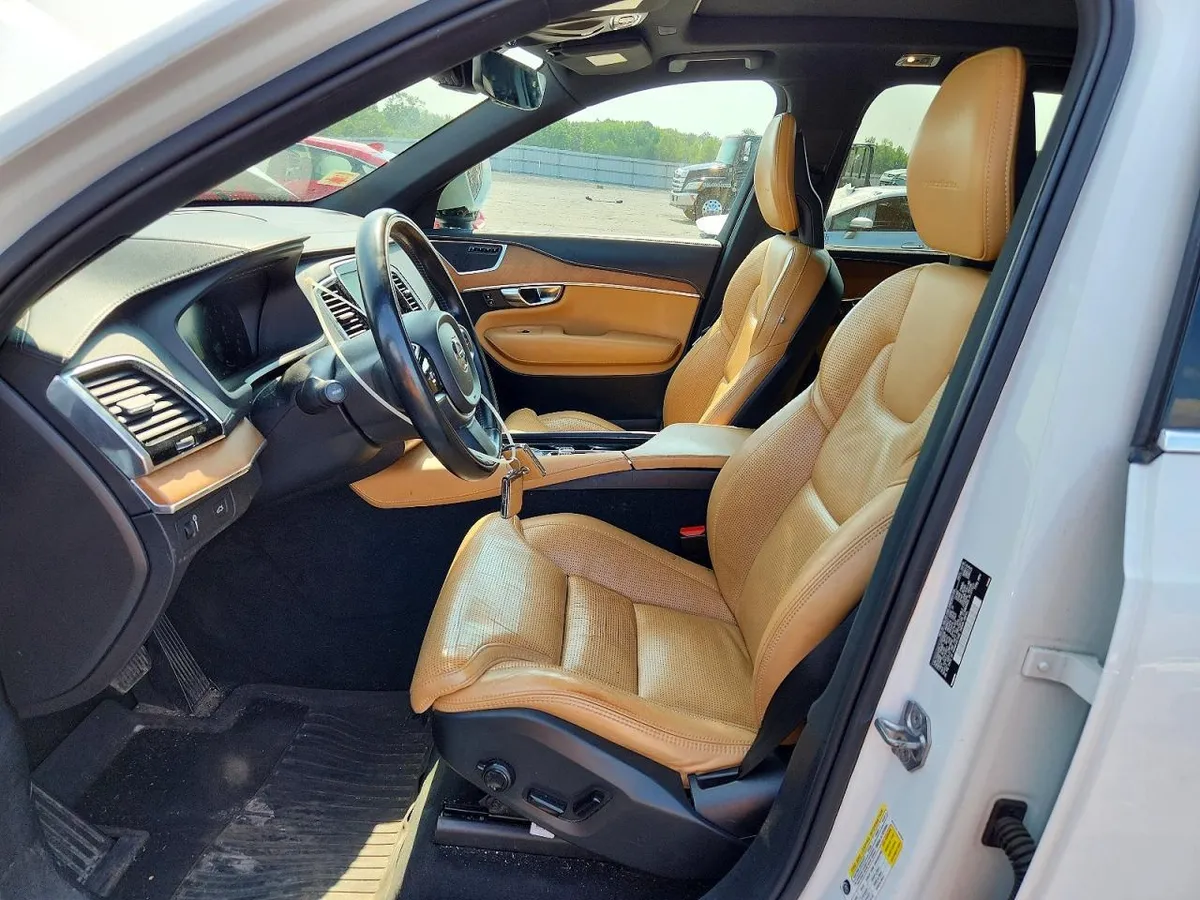 VOLVO XC90 T6 2018