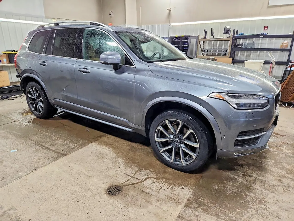 VOLVO XC90 2018