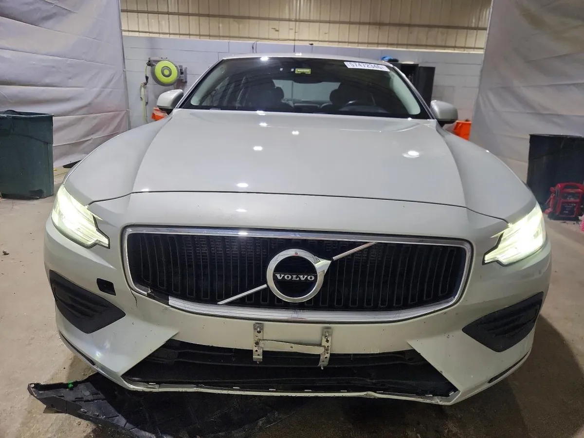 VOLVO S60 T5 MOMENTUM 2019