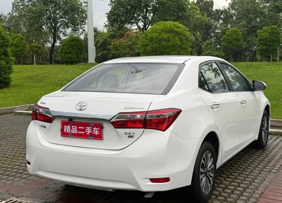 TOYOTA COROLLA 2017
