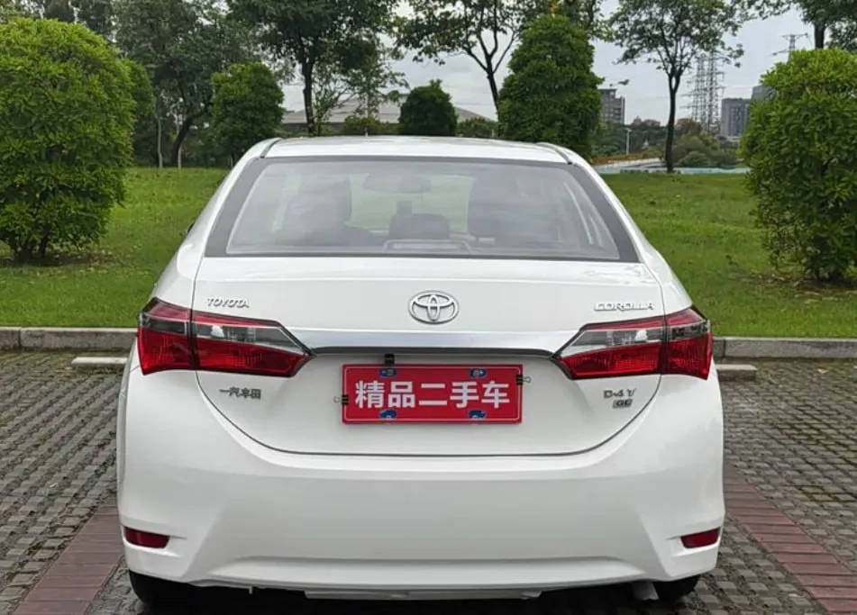 TOYOTA COROLLA 2017
