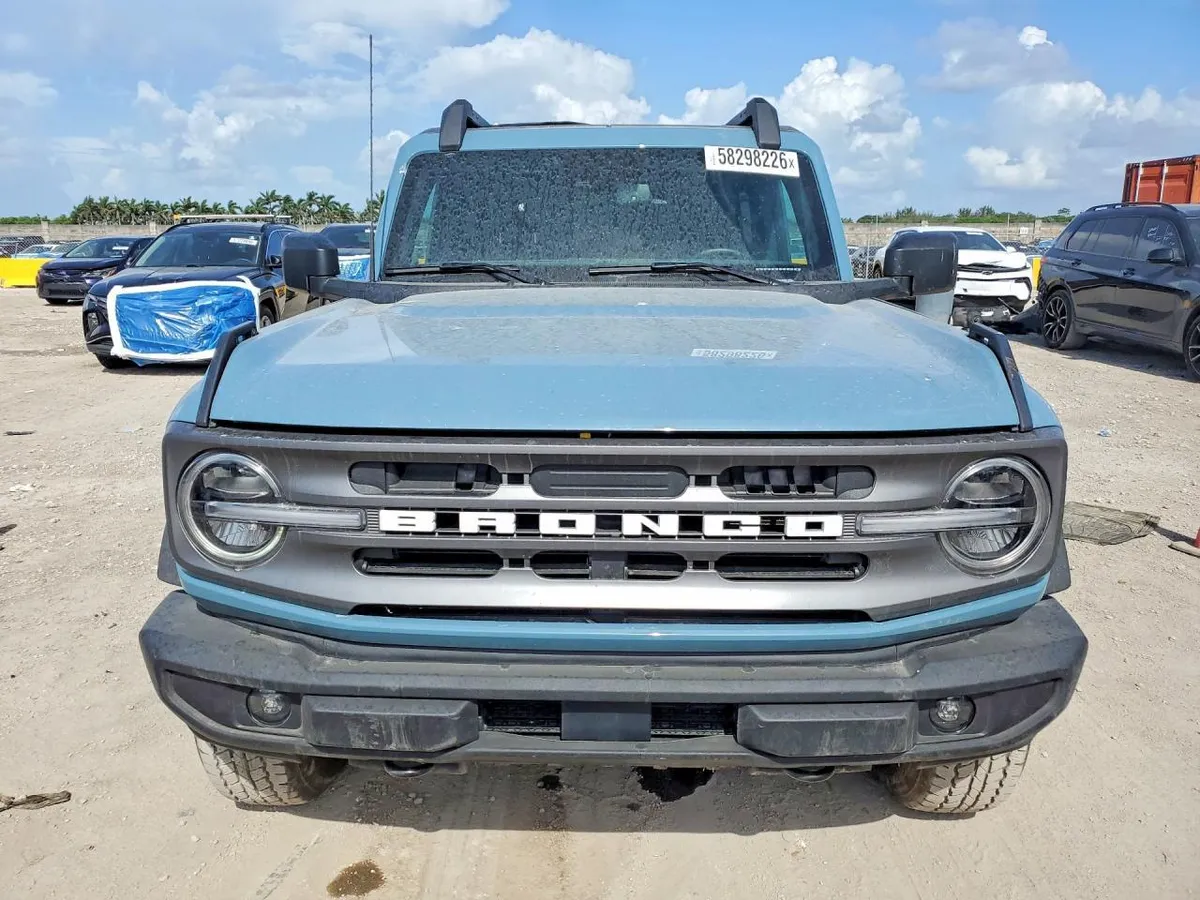 FORD BRONCO BASE 2023