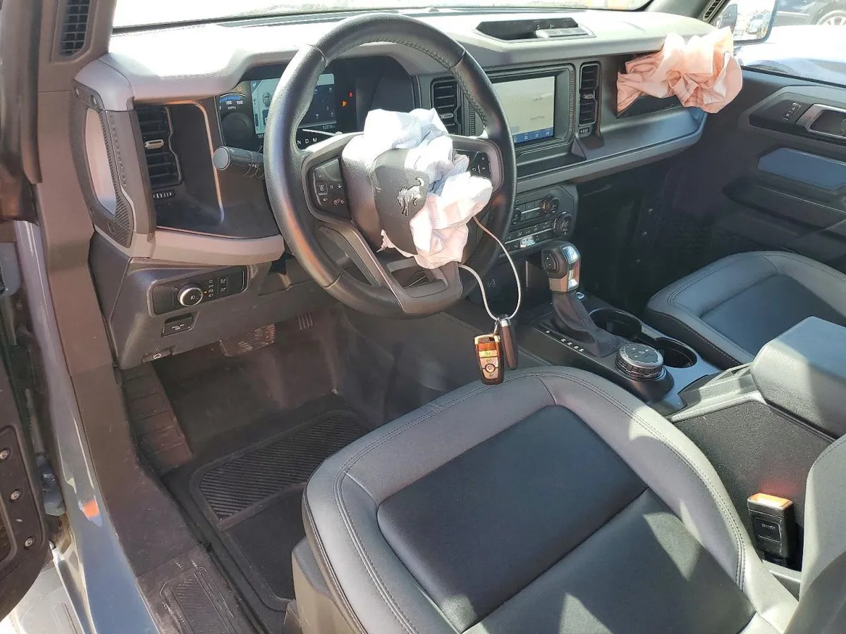FORD BRONCO BASE 2023