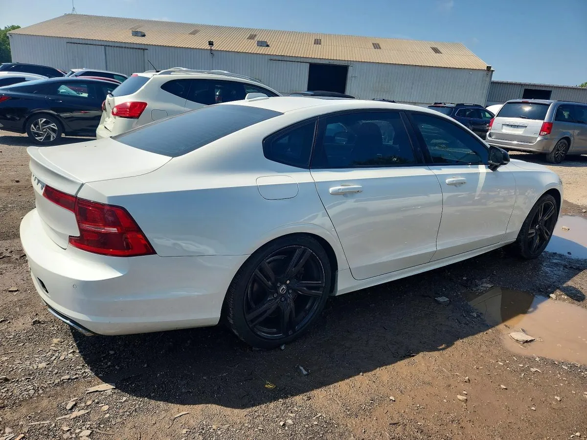 VOLVO S90 T6 OCEAN RACE 2020