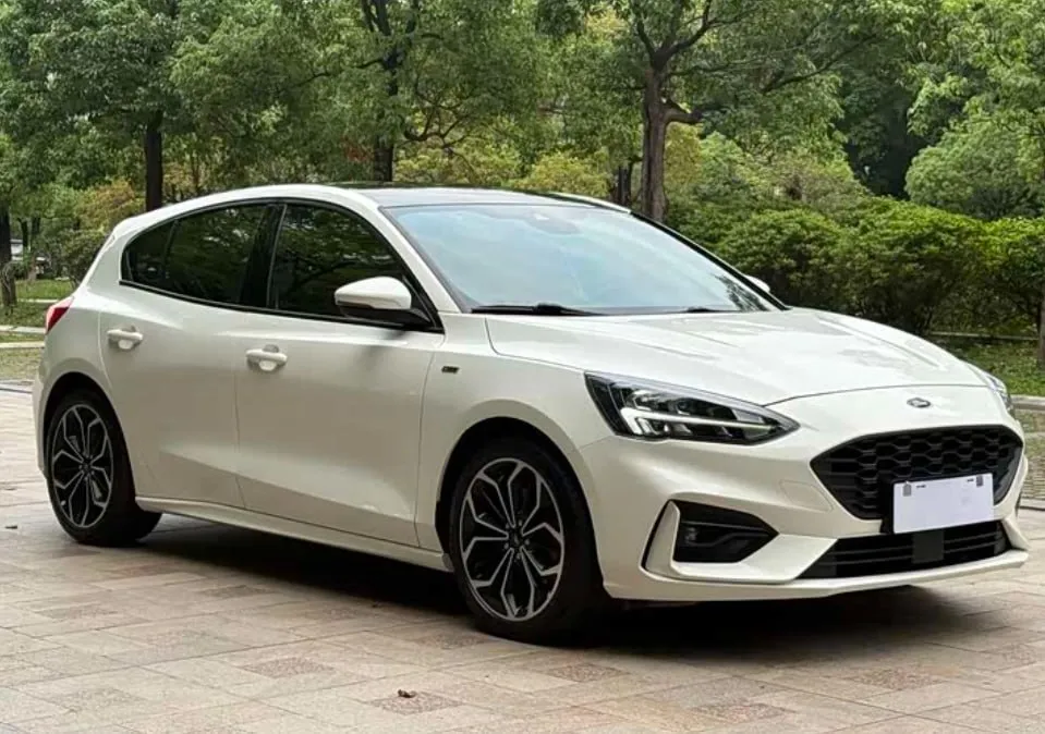 FORD FOCUS HATCHBACK 2022