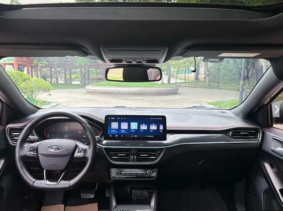FORD FOCUS HATCHBACK 2022