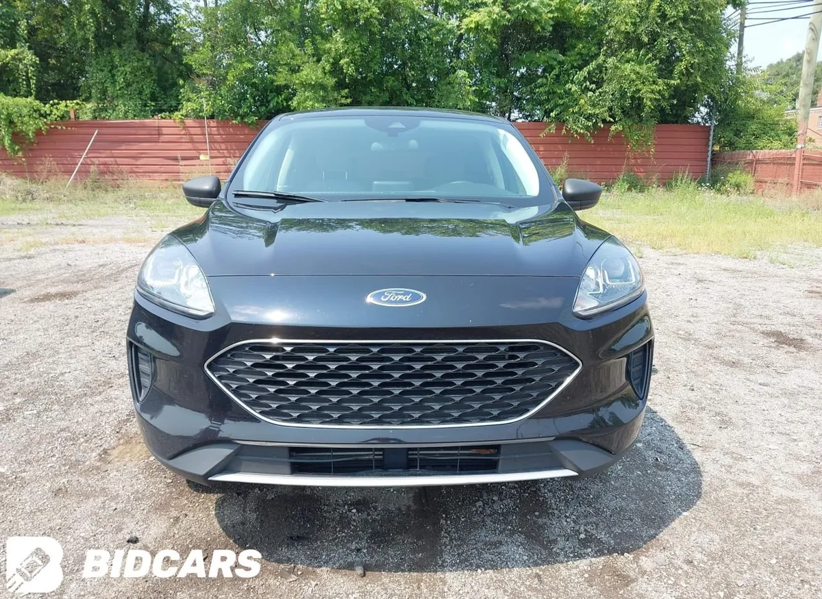 FORD ESCAPE SE 2022