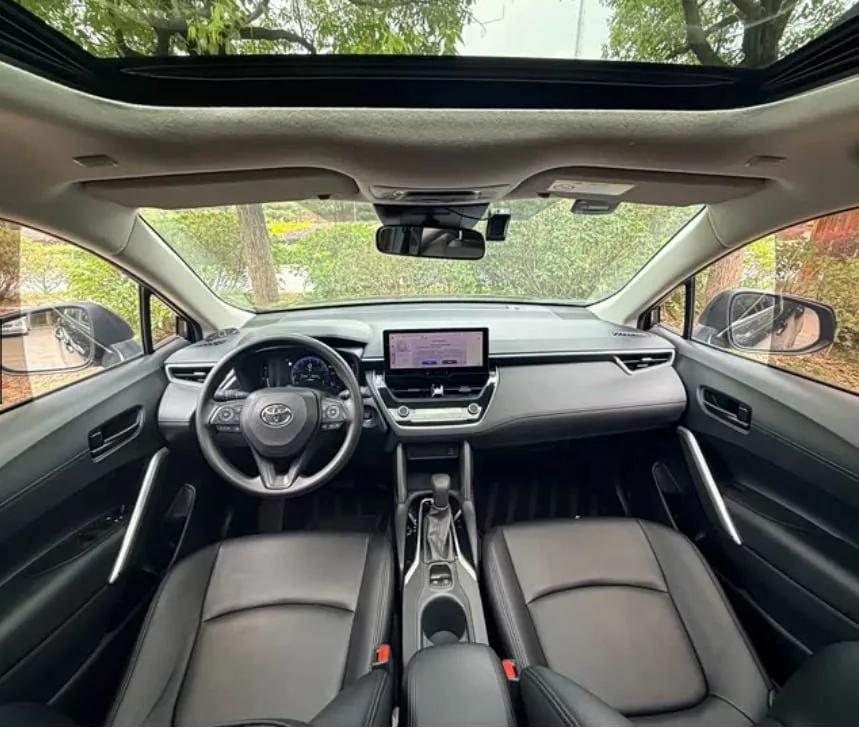 TOYOTA COROLLA CROSS 2023