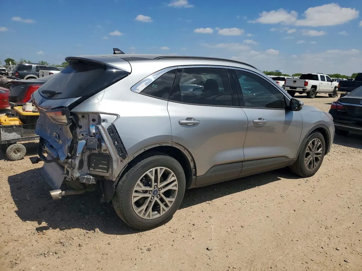 FORD ESCAPE SEL 2022