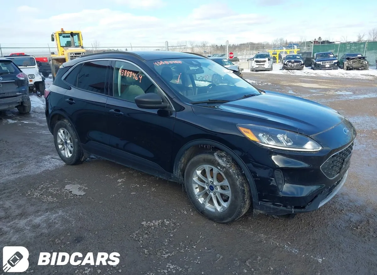FORD ESCAPE SE 2022
