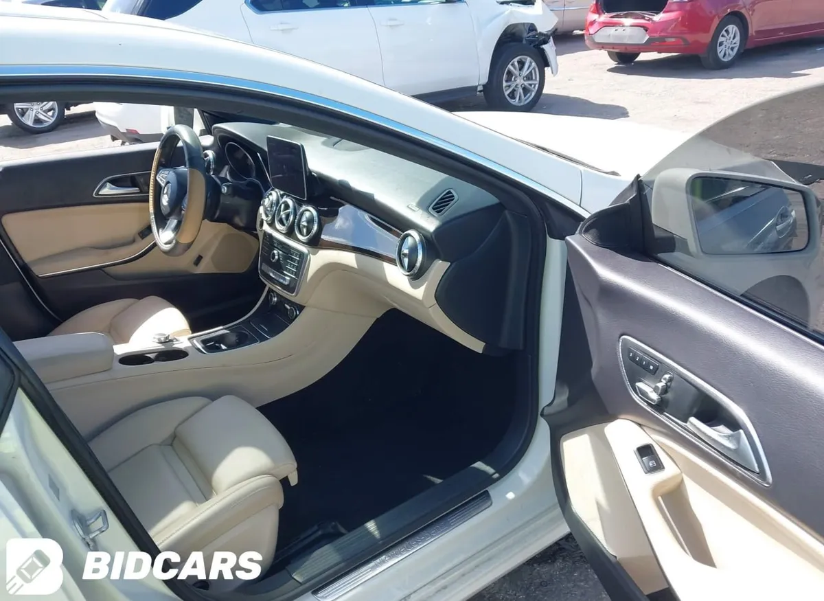 MERCEDES-BENZ CLA 4MATIC 2018