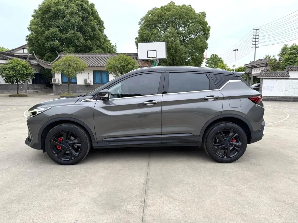 GEELY BINYUE 2022