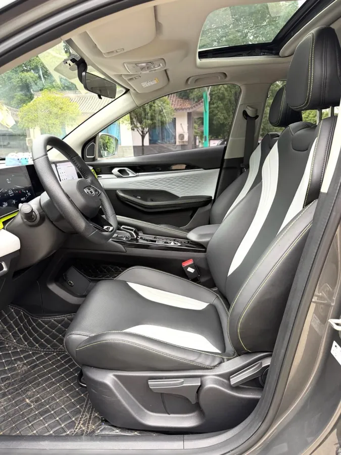 GEELY BINYUE 2022