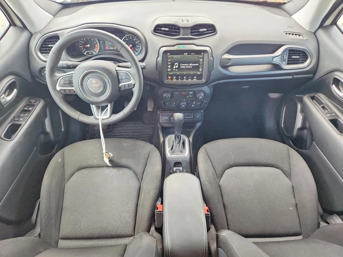JEEP RENEGADE LATITUDE 2023