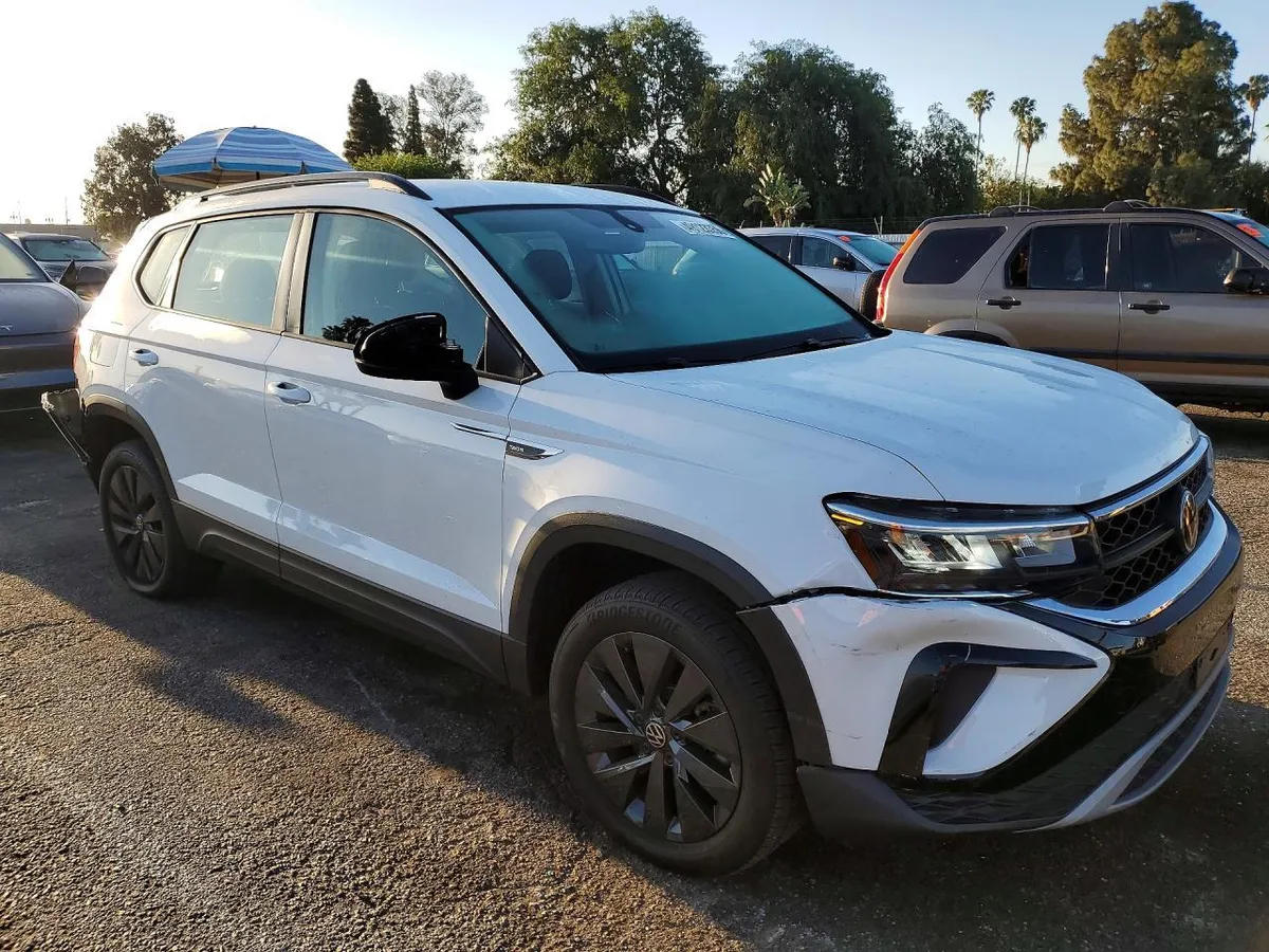 VOLKSWAGEN TAOS S 2023