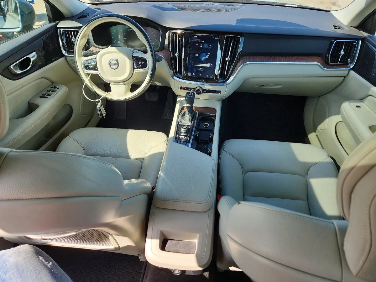 VOLVO S60 T5 MOMENTUM 2020