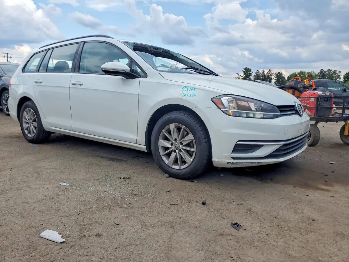VOLKSWAGEN GOLF S 2019