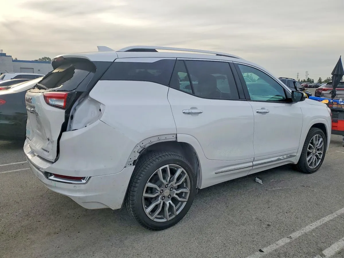 GMC TERRAIN DENALI 2022