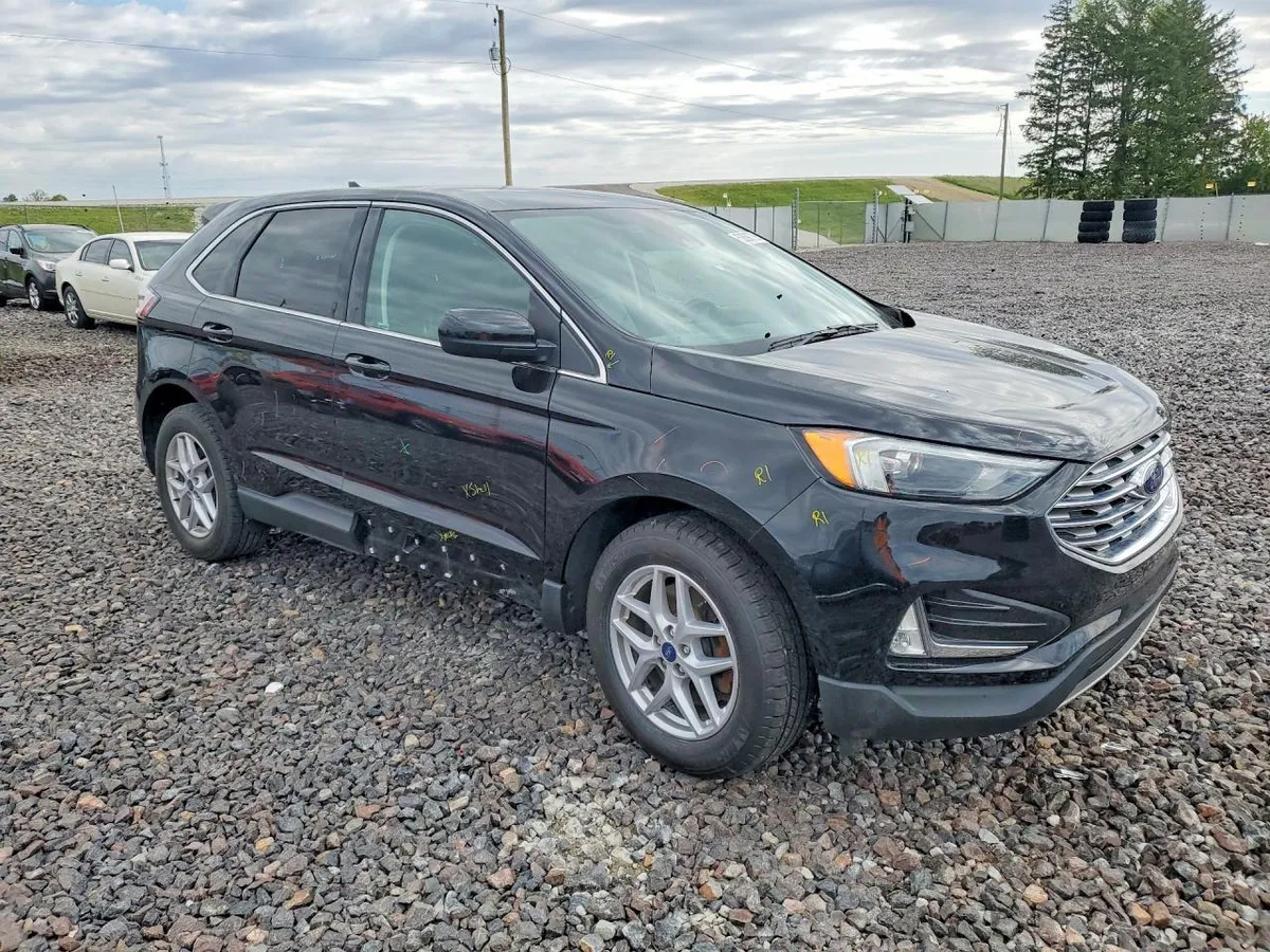 FORD EDGE SEL 2022