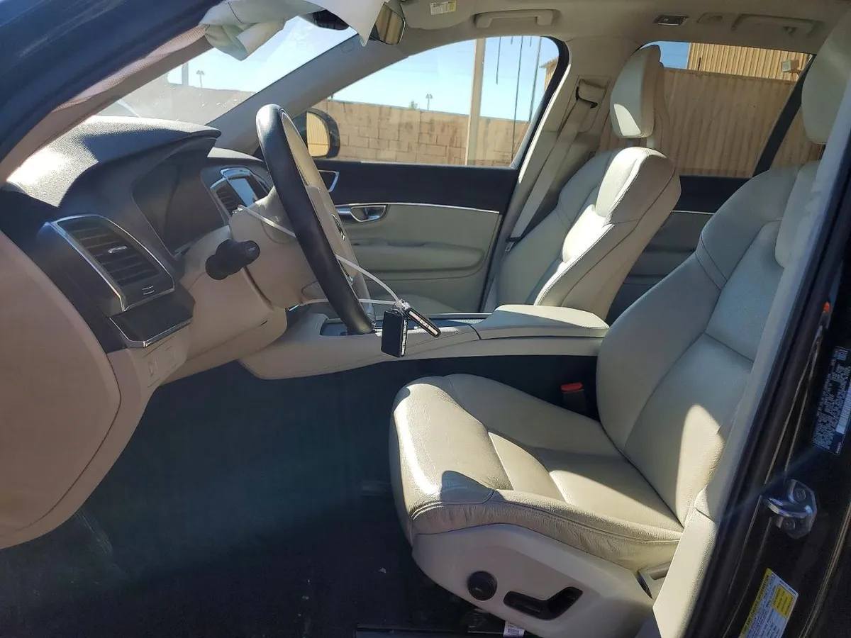 VOLVO XC90 2020