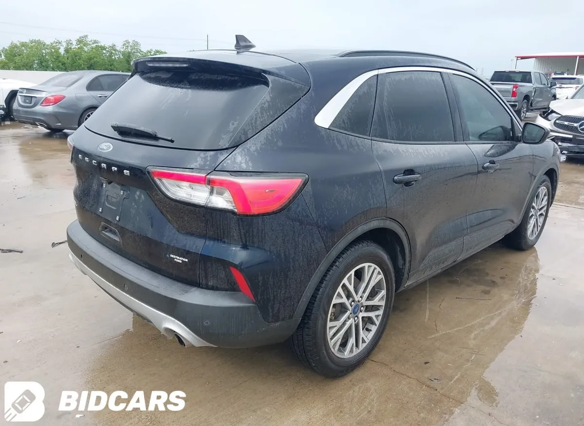 FORD ESCAPE SEL 2021