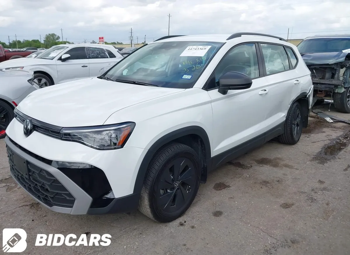 VOLKSWAGEN TAOS 1.5T S 2025