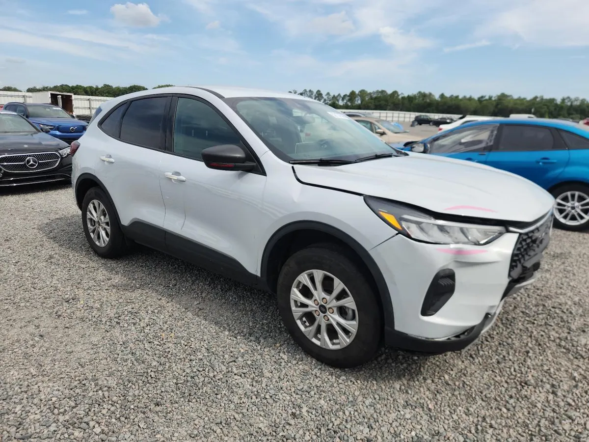 FORD ESCAPE ACTIVE 2025