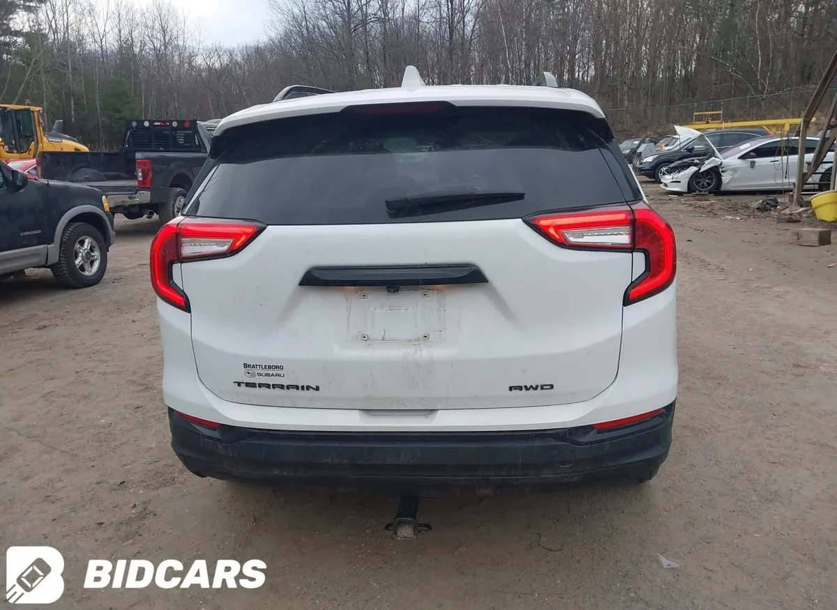 GMC TERRAIN AWD SLE 2022