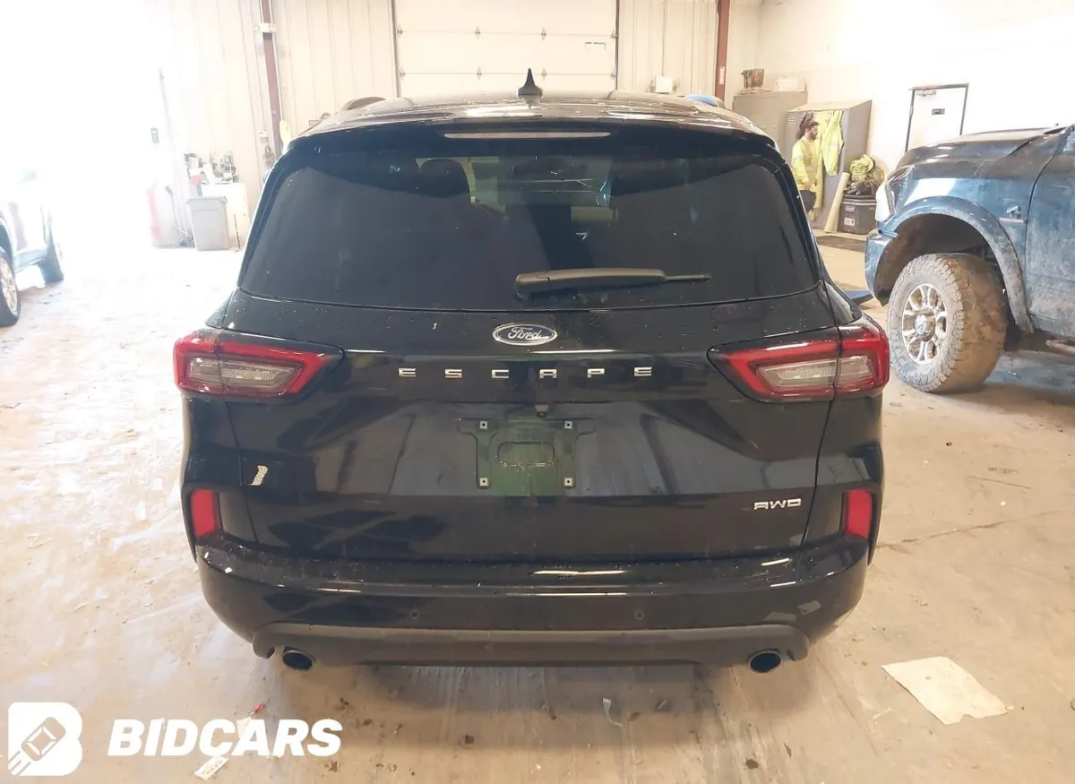 FORD ESCAPE 2024