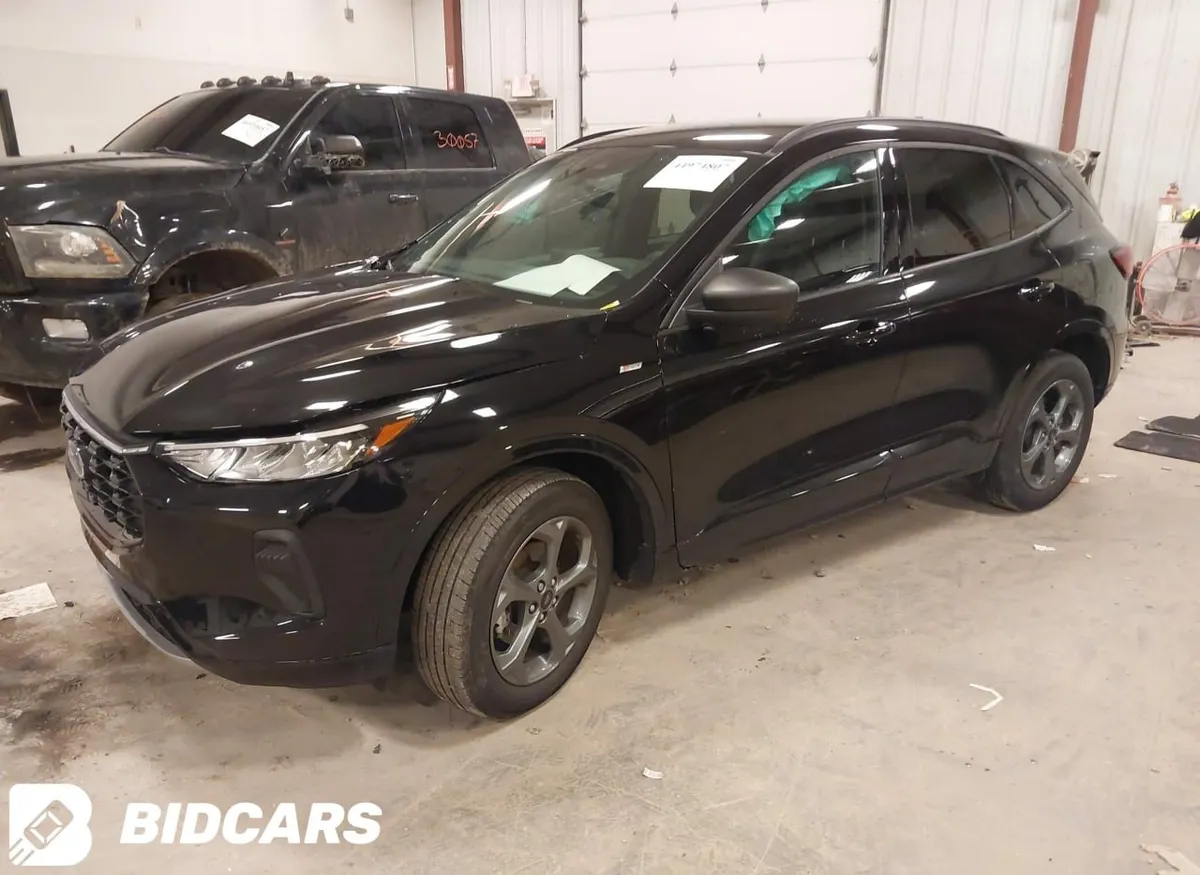 FORD ESCAPE 2024