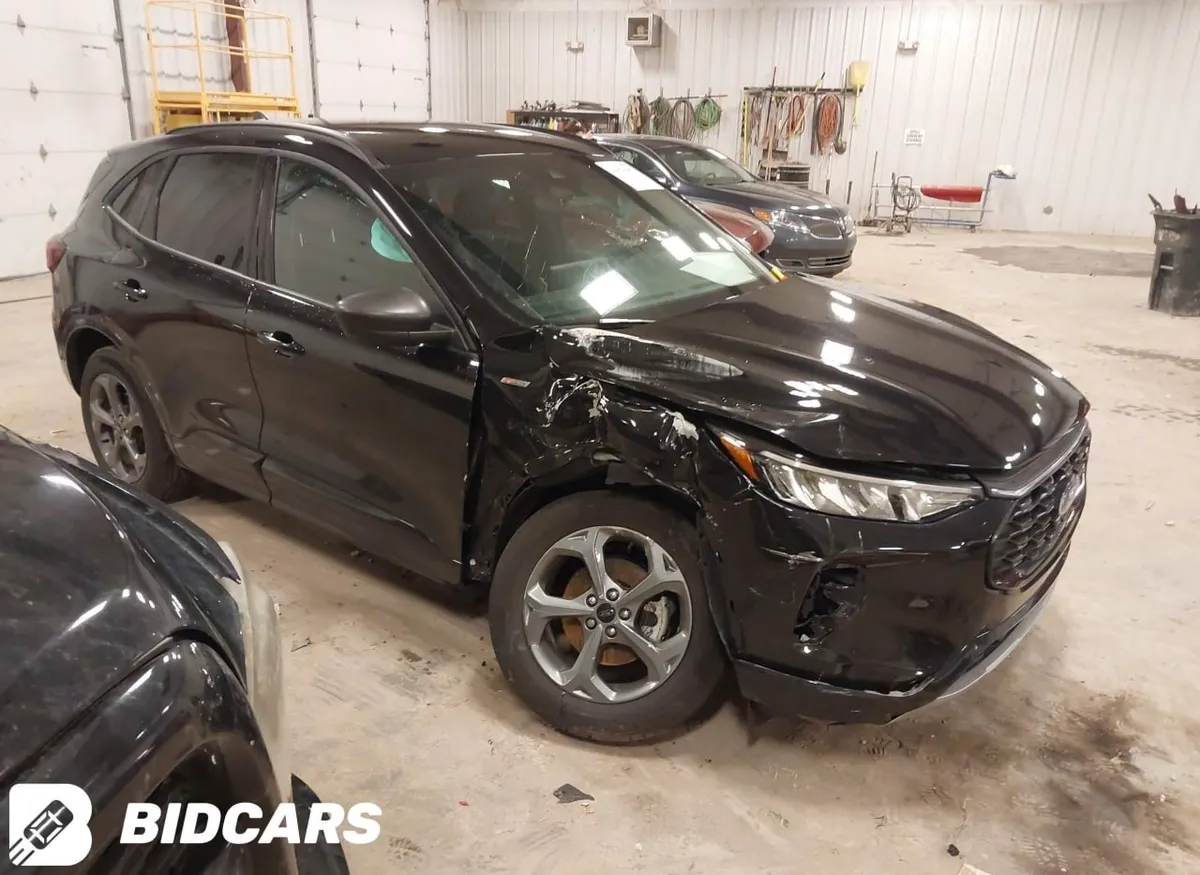 FORD ESCAPE 2024