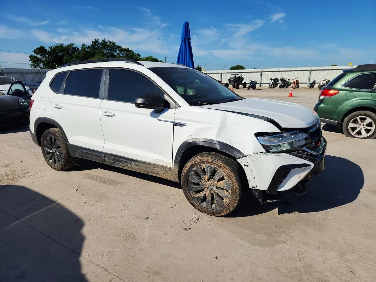 VOLKSWAGEN TAOS S 2023
