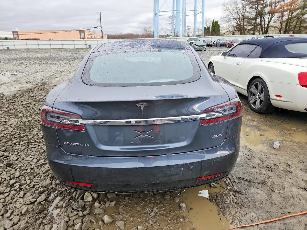 TESLA MODEL S 2018