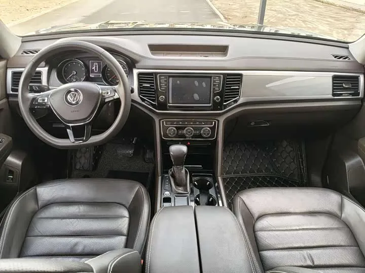VOLKSWAGEN TERAMONT 2018